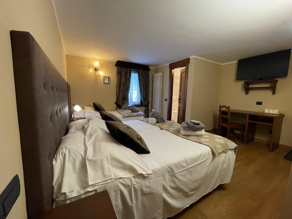 Hotel Edelweiss 3 Stelle Superior Breuil-Cervinia Exteriör bild