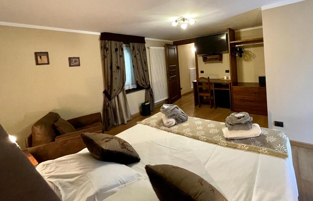 Hotel Edelweiss 3 Stelle Superior Breuil-Cervinia Exteriör bild