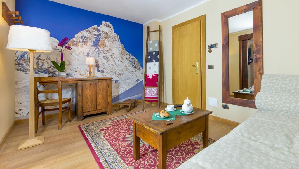 Hotel Edelweiss 3 Stelle Superior Breuil-Cervinia Exteriör bild