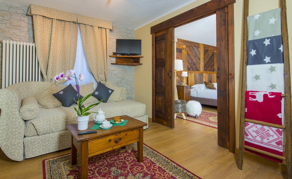Hotel Edelweiss 3 Stelle Superior Breuil-Cervinia Rum bild