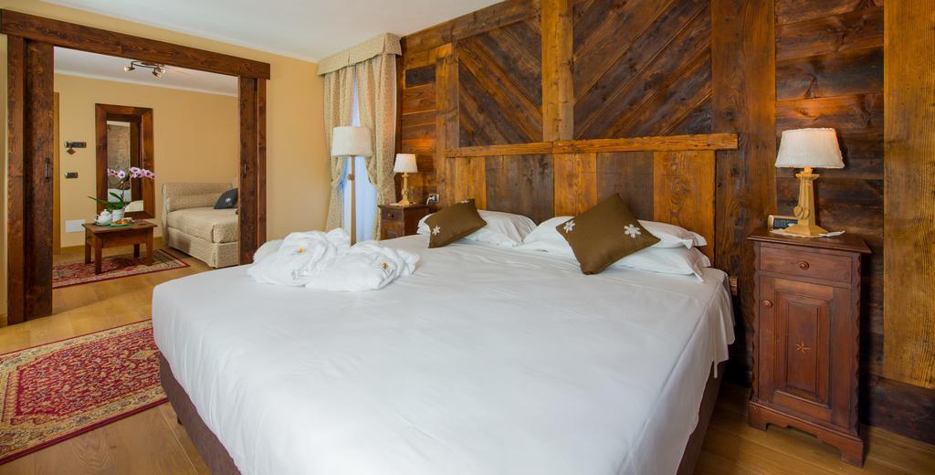 Hotel Edelweiss 3 Stelle Superior Breuil-Cervinia Exteriör bild