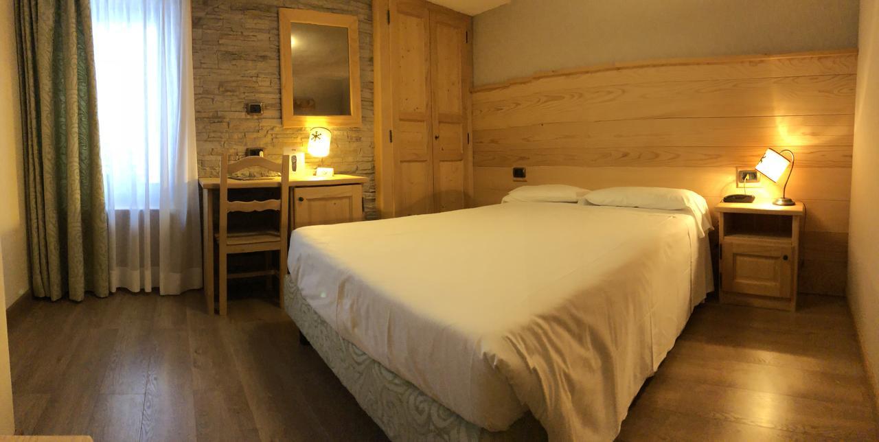 Hotel Edelweiss 3 Stelle Superior Breuil-Cervinia Exteriör bild