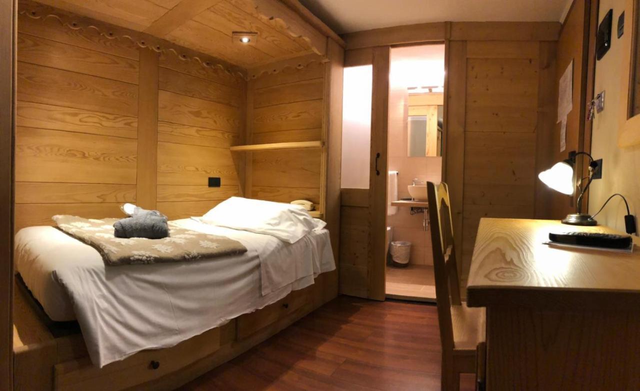 Hotel Edelweiss 3 Stelle Superior Breuil-Cervinia Exteriör bild